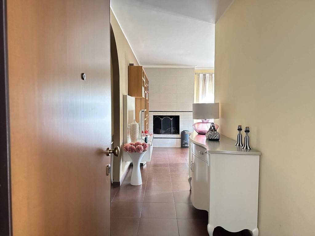 Appartamento a Mendicino in Via Alessandro il Molosso, 5 - Foto 2