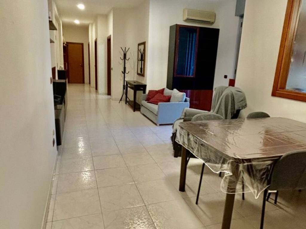 Appartamento a Bari in Via Gaetano Devitofrancesco - Foto 4