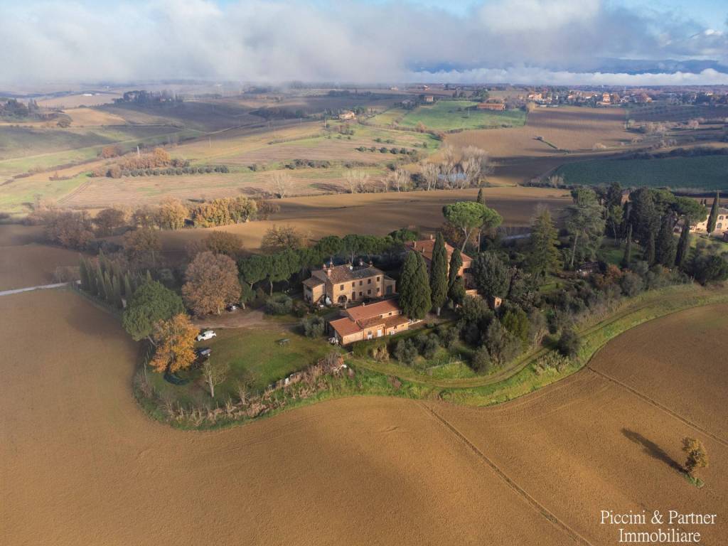 Rustico / casale a Castiglione del lago in Vocabolo Giorgi - Foto 4