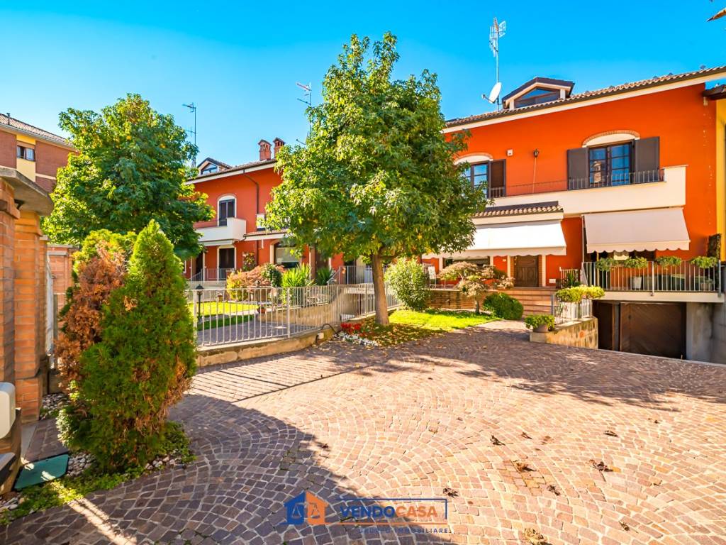 Villetta a schiera a Bra in Via Alessandro Pertini, 4 - Foto 3