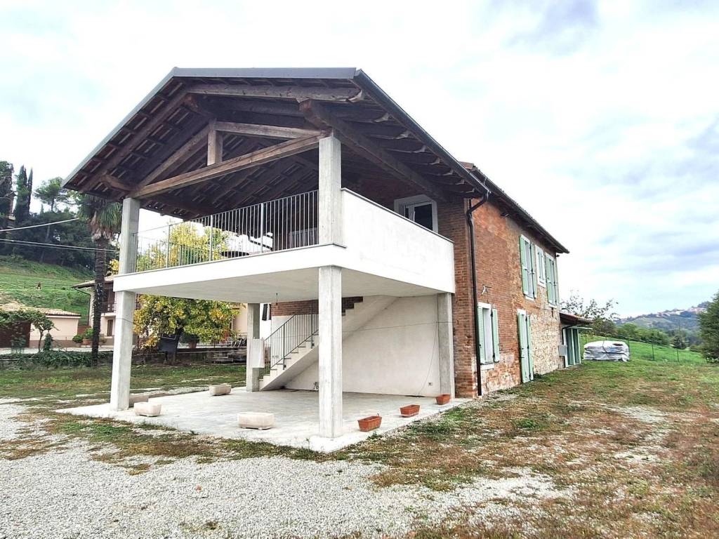 Casa indipendente a Montiglio monferrato in Località Case Bruero, N. 7 - Foto 4