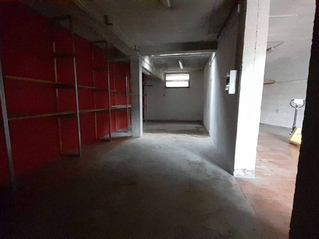 Immobile a Cocquio-trevisago in Via Dante Alighieri, 67 - Foto 3