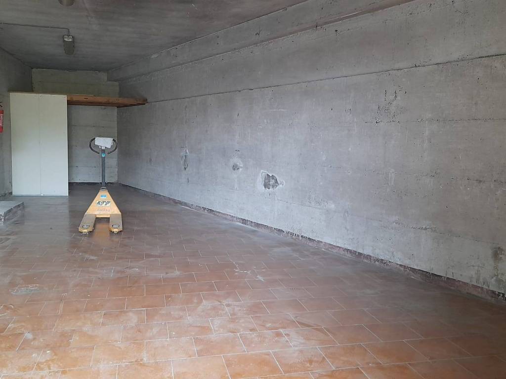 Immobile a Cocquio-trevisago in Via Dante Alighieri, 67 - Foto 5
