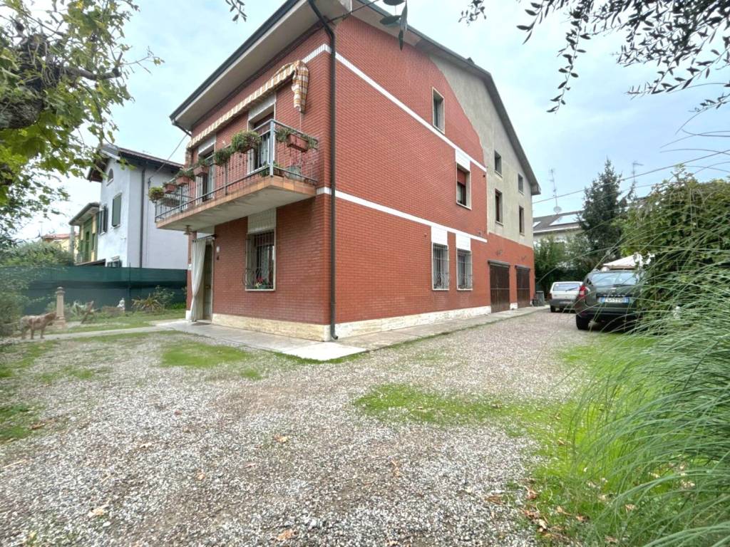 Villa a Carpi in Traversa San Lorenzo, 18 - Foto 2