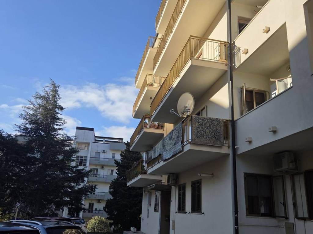 Appartamento a Catanzaro in Via Nicola Misasi - Foto 2