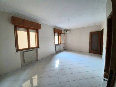 Appartamento a Catanzaro in Traversa Barlaam da Seminara - Foto 2