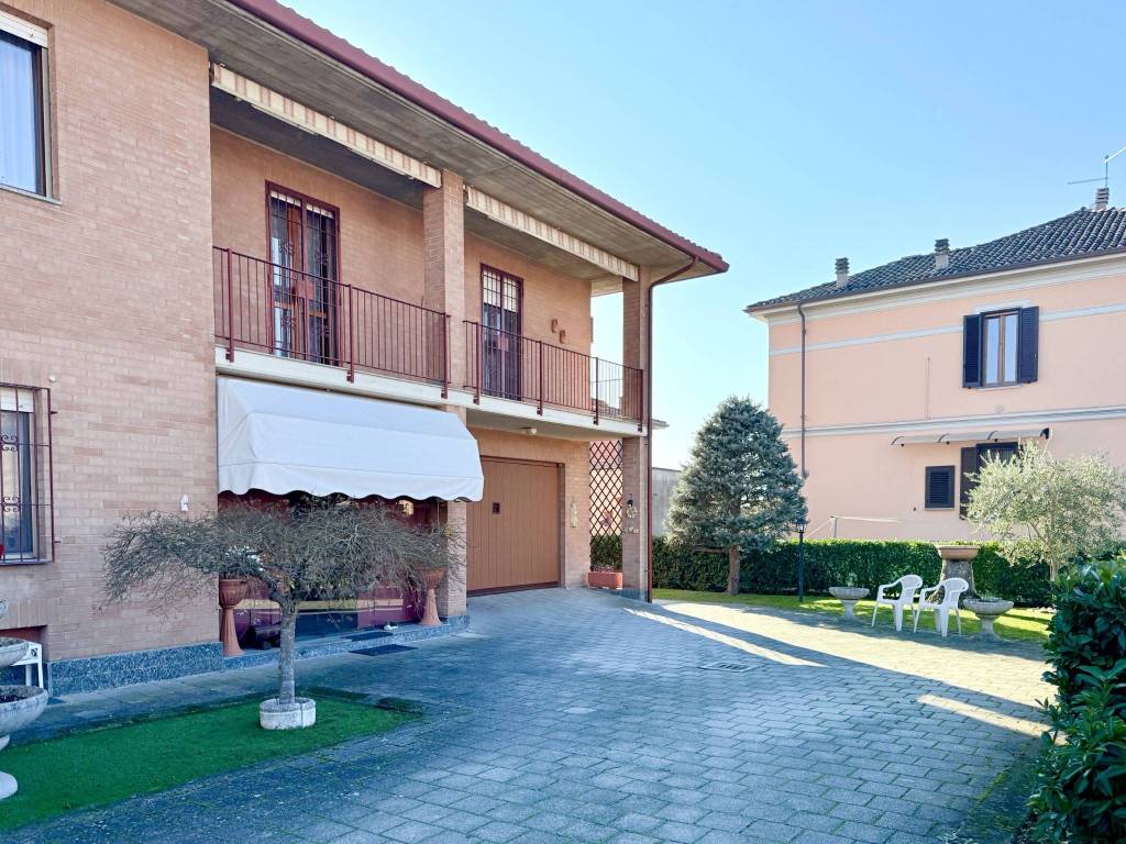 Villa a Voghera in Via Papa Paolo VI, 16 - Foto 3