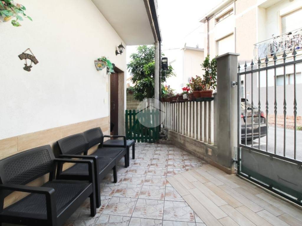 Casa indipendente a Alba adriatica in Via Bafile, 48 - Foto 2