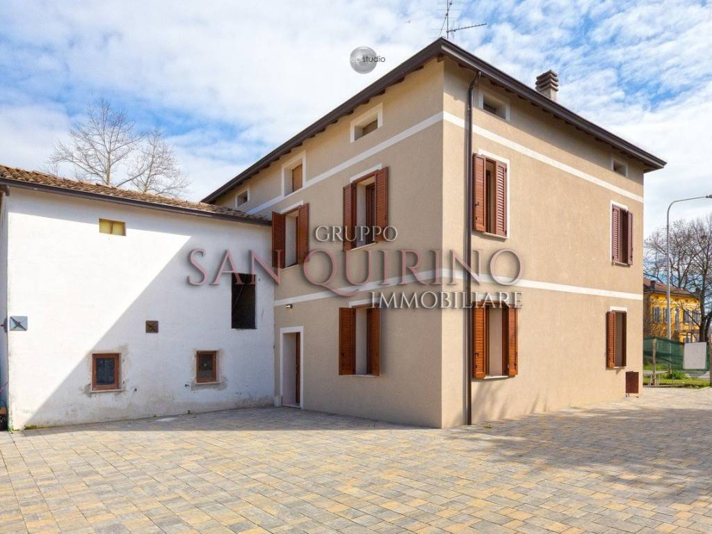 Villa a Cadelbosco di sopra in Leonardo da Vinci, 7 - Foto 2