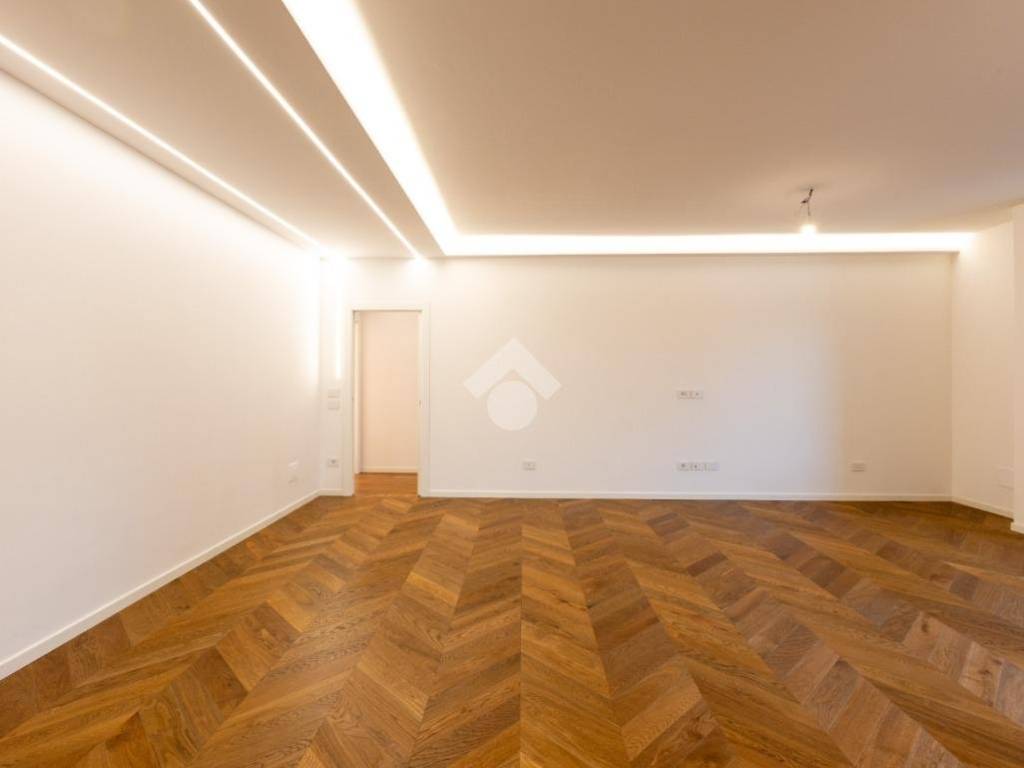 Appartamento a Reggio emilia in Via Francesco Crispi, 10 - Foto 4