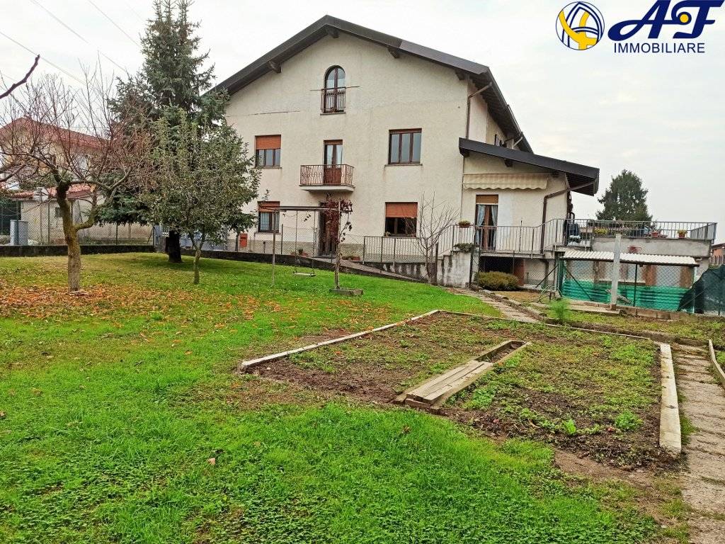 Terreno a Cassago brianza in Via Cascina Nuova, 12 - Foto 2