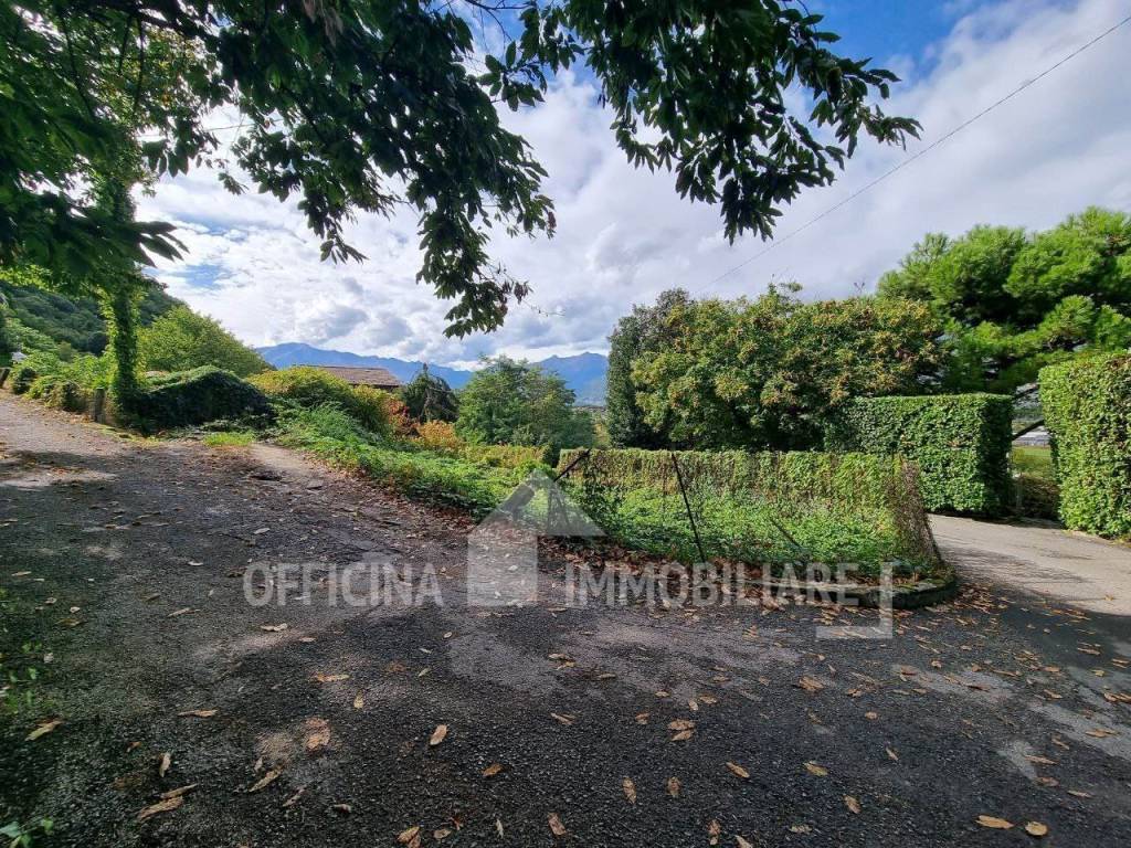 Terreno a Colico in Via Bizzanelli, 5 - Foto 2