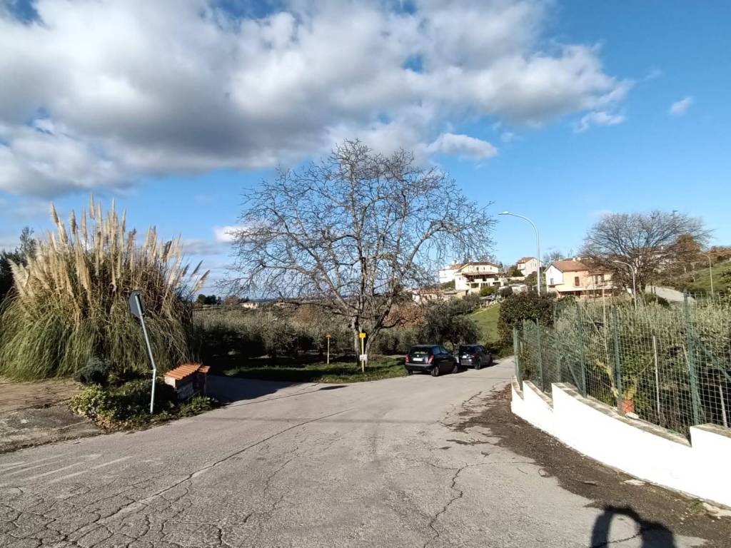 Terreno a Lanciano in Contrada Marcianese - Foto 2