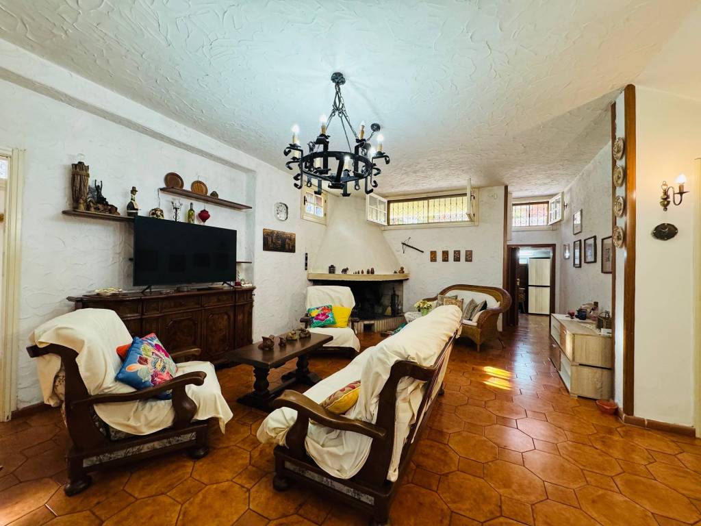 Villa a Cagliari in Via Copenaghen - Foto 3