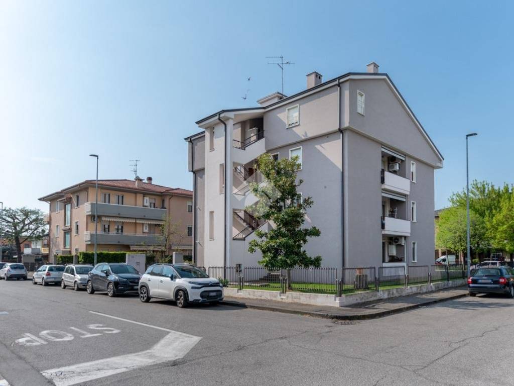 Appartamento a Villafranca di verona in Via Alberto Fogagnolo, 3 - Foto 2