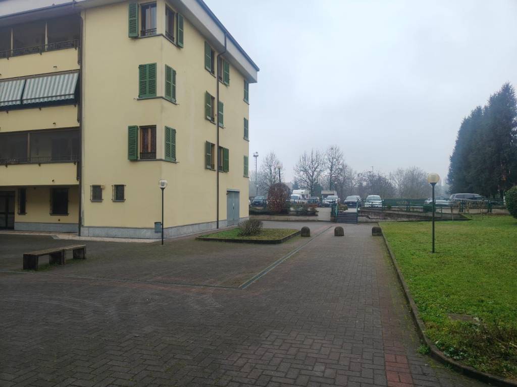 Appartamento a Rozzano in Via Solidarietà - Foto 3