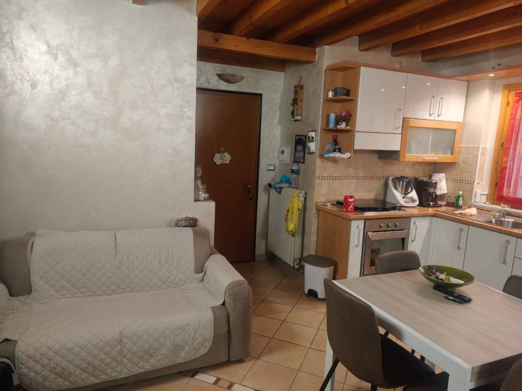 Appartamento a Rozzano in Via Solidarietà - Foto 4