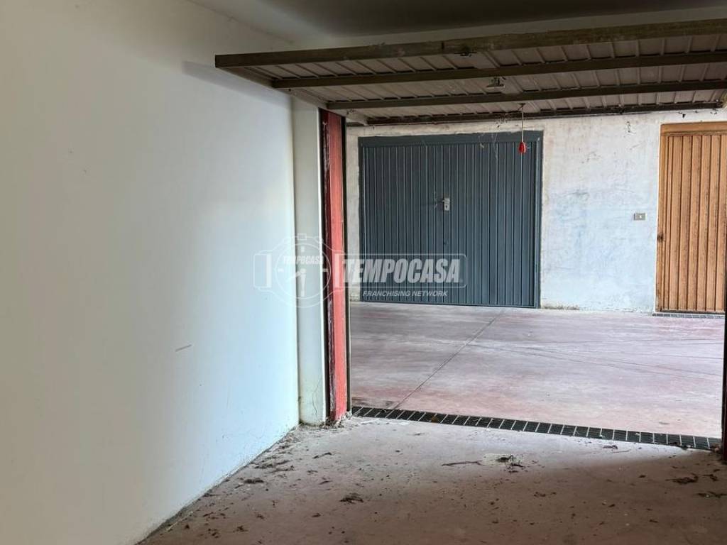 Box / garage a Lecce in Via Luigi Mariano 3 - Foto 2