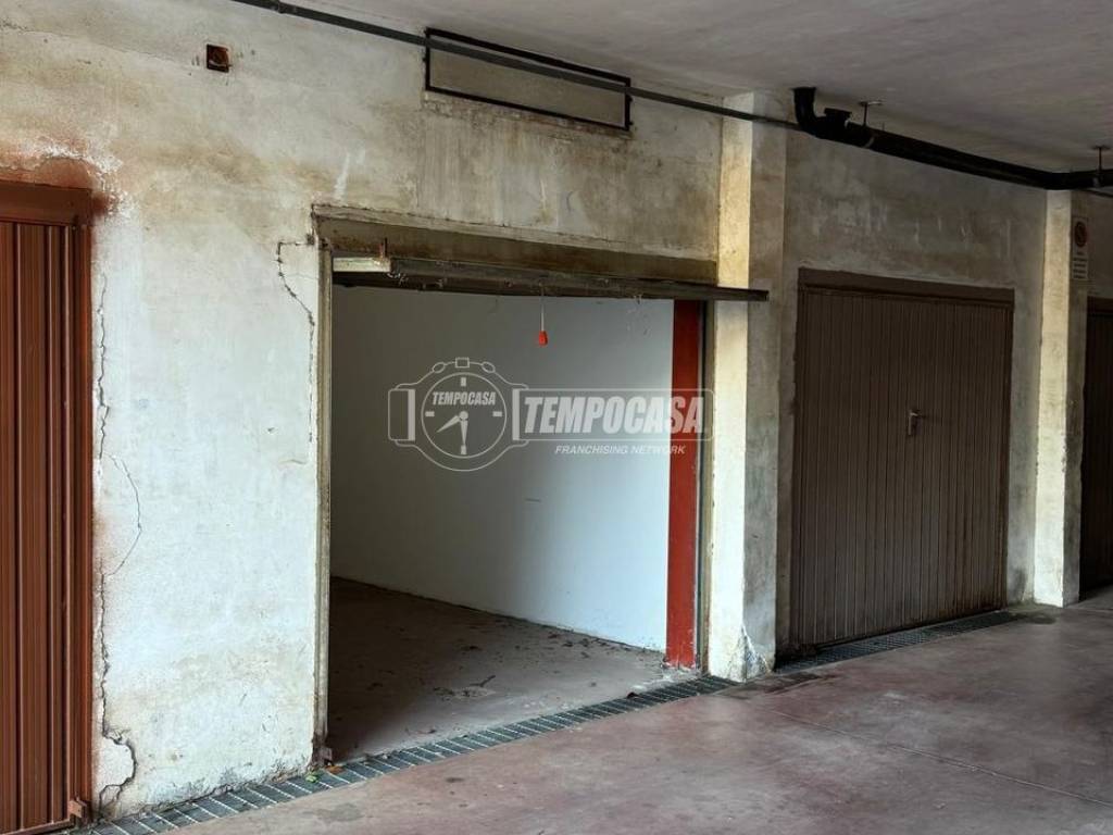 Box / garage a Lecce in Via Luigi Mariano 3 - Foto 5