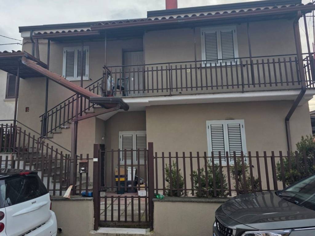 Villa a Avezzano in Via Luigi Vanvitelli - Foto 2