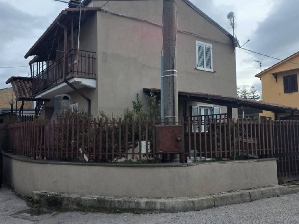 Villa a Avezzano in Via Luigi Vanvitelli - Foto 3