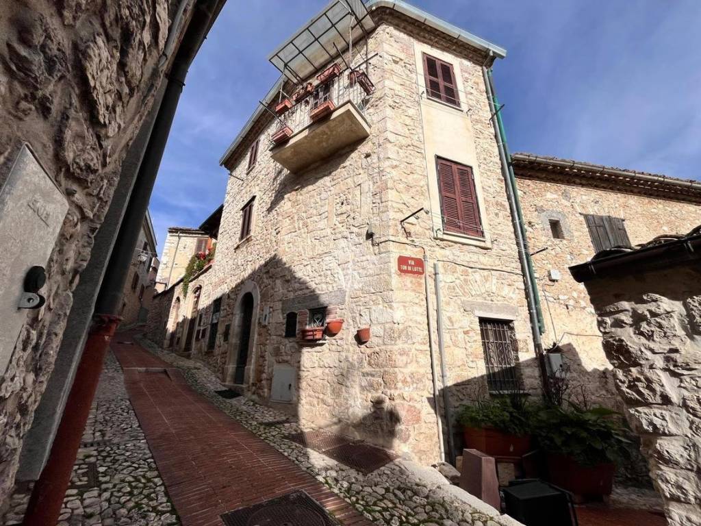 Casa indipendente a Veroli in Via Aonio Paleario - Foto 2