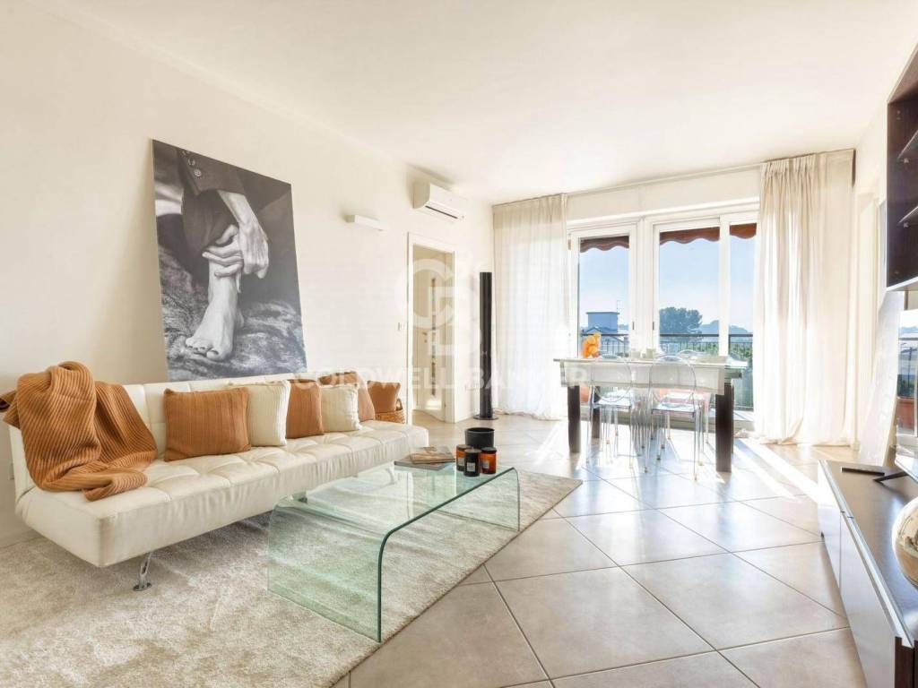 Appartamento a Riccione in Viale Dante Alighieri, 76 - Foto 2