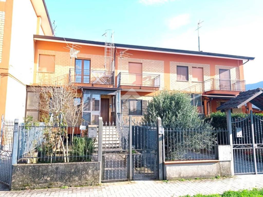 Casa indipendente a Santa lucia di serino in I traversa via Toppolo, 35 - Foto 2