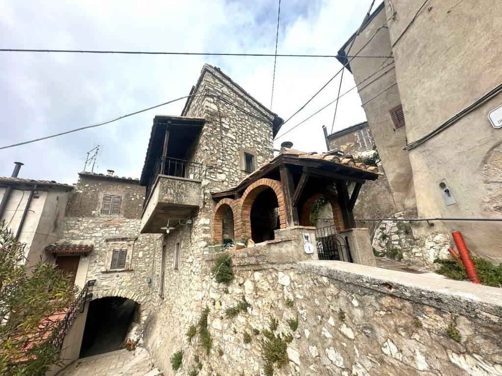 Appartamento a Terni in Via della Chiesa - Foto 3
