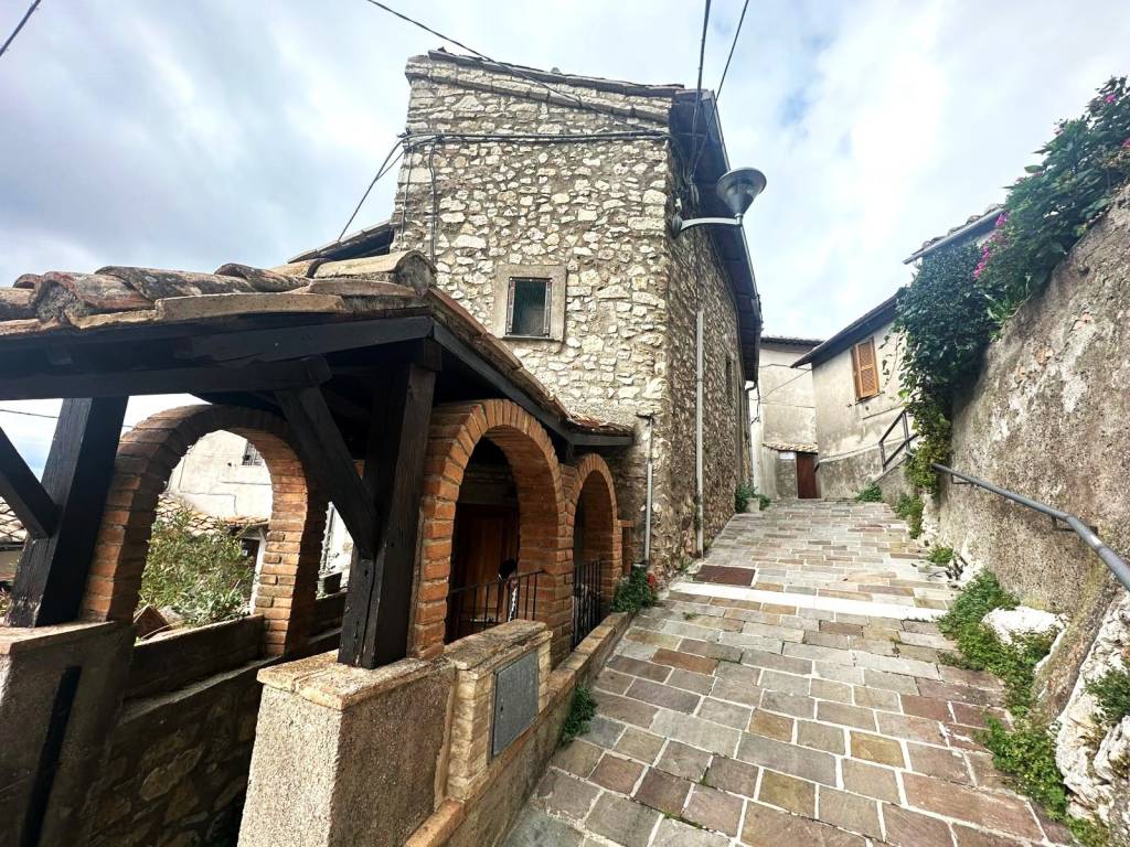 Appartamento a Terni in Via della Chiesa - Foto 5