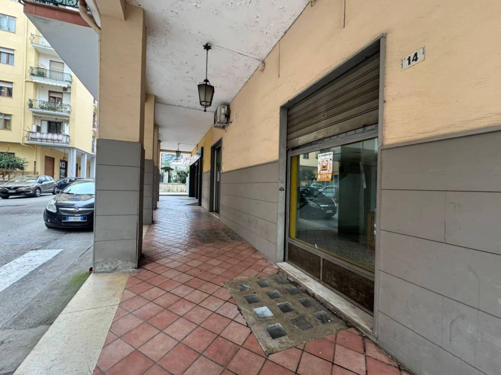 Immobile a Cava de' tirreni in Via Vittorio Veneto - Foto 2