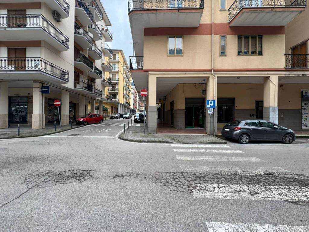 Immobile a Cava de' tirreni in Via Vittorio Veneto - Foto 3