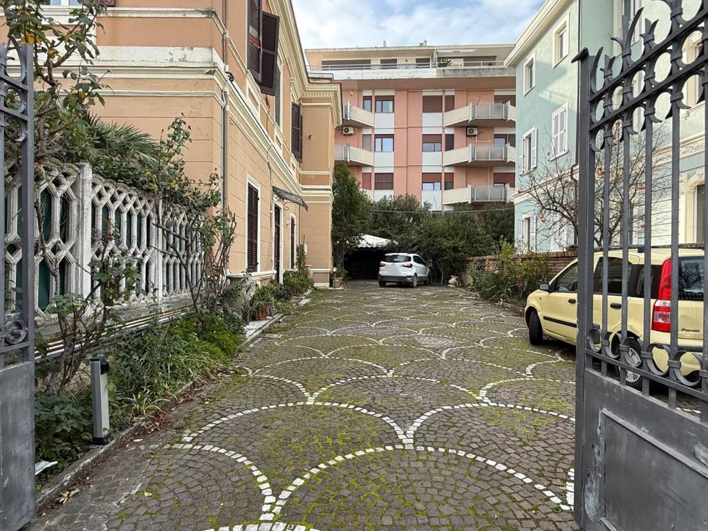 Appartamento a Pescara in Viale della Riviera - Foto 2