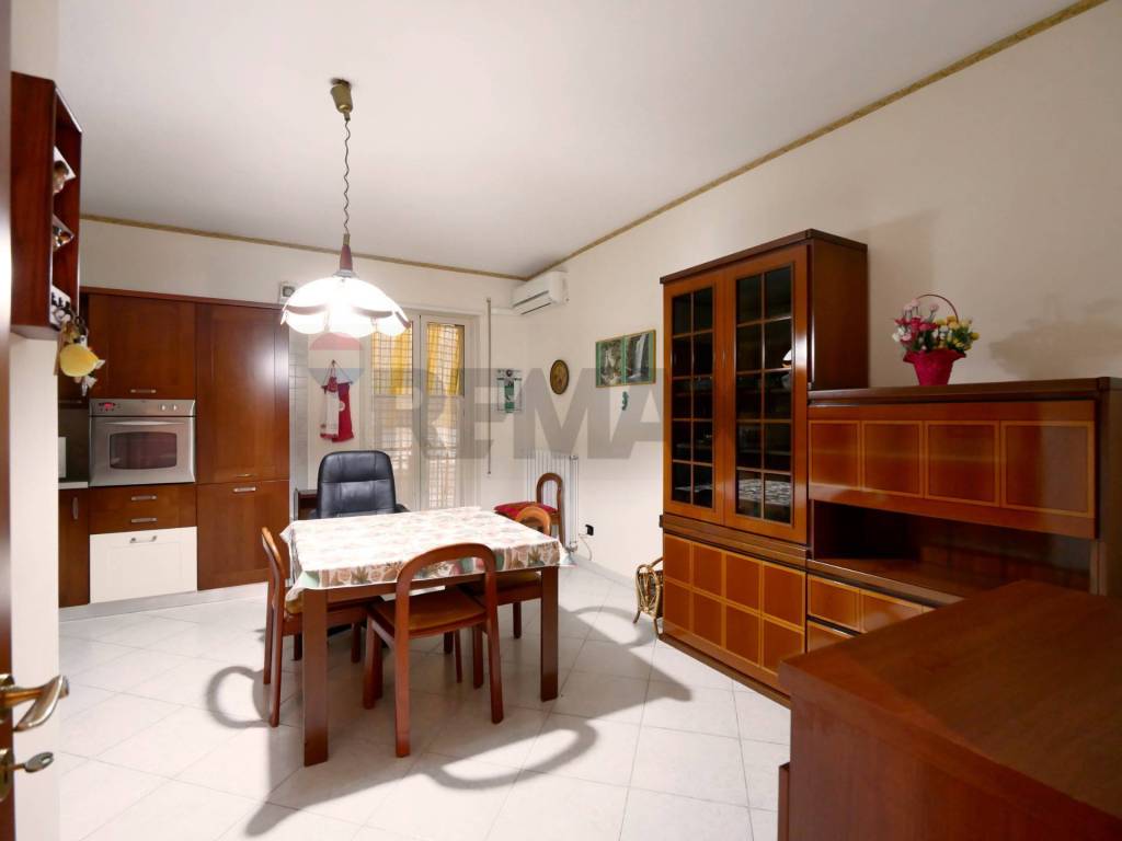 Appartamento a Cassano delle murge in Viale Unità d'Italia - Foto 4