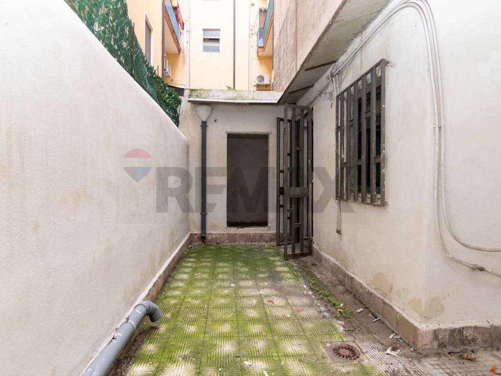 Appartamento a Catania in Via Vincenzo Giuffrida, 36 - Foto 2