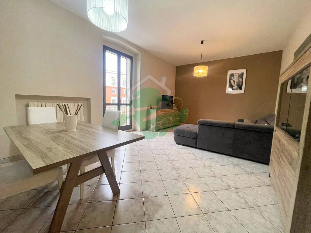 Appartamento a Foggia in Piazza Umberto Giordano - Foto 5