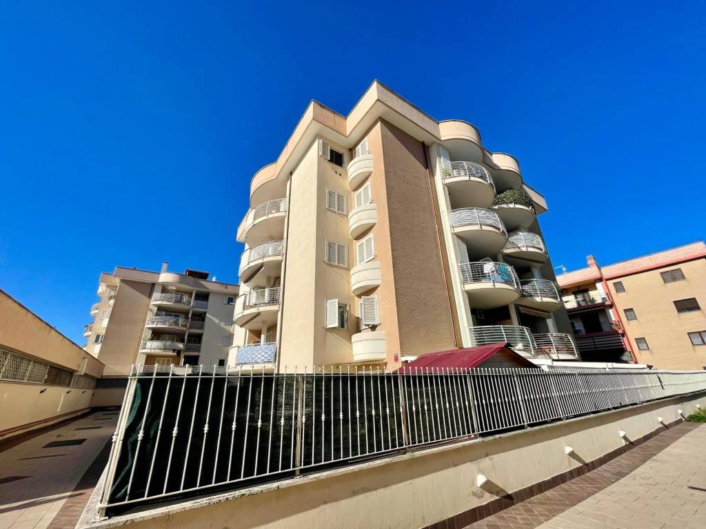 Appartamento a Tivoli in Via Pier Giorgio Gallotti, 4 - Foto 2