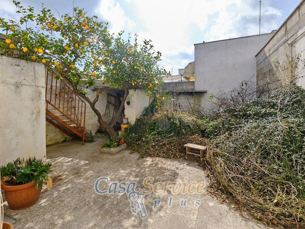 Casa indipendente a Taviano in Via Martiri del Risorgimento - Foto 4