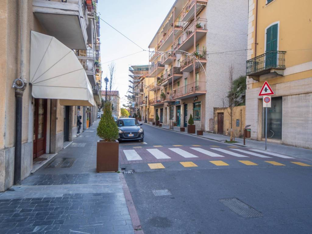 Appartamento a Taggia in Viale Giuseppe Mazzini - Foto 3