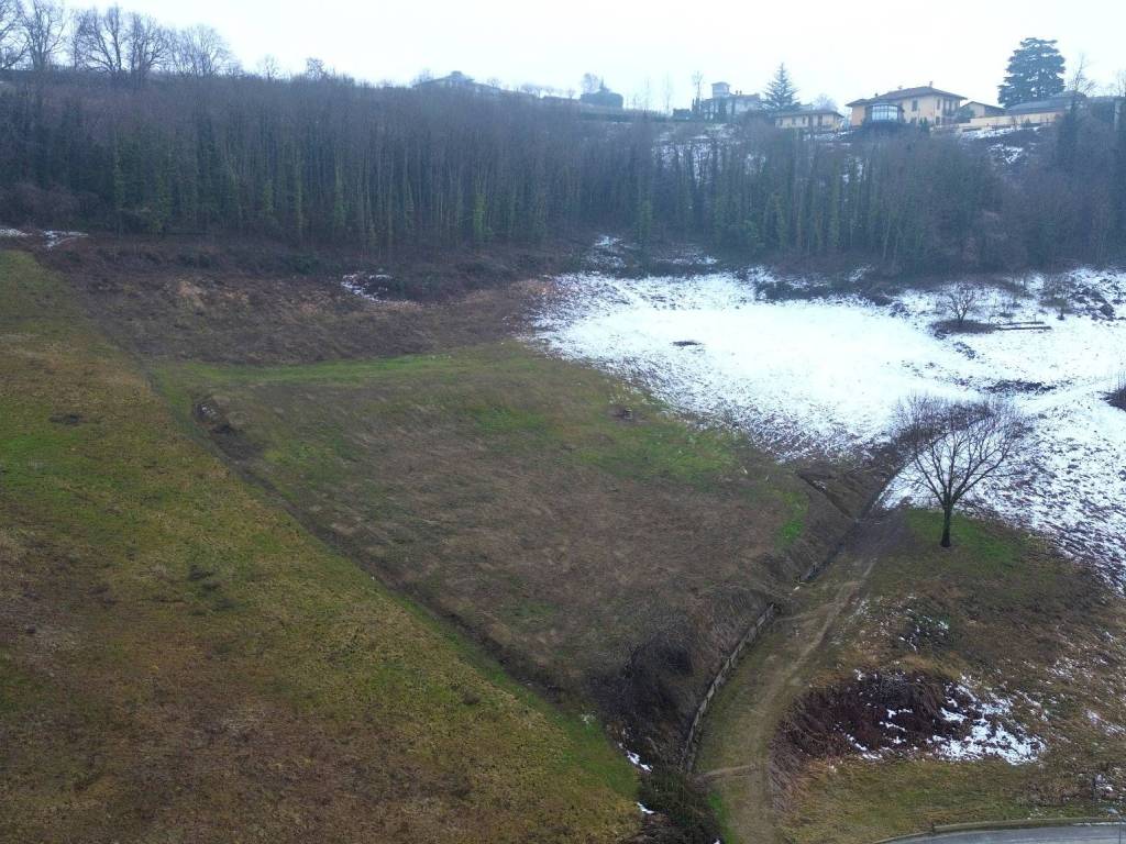 Terreno a Monforte d'alba in Via Alba - Foto 3