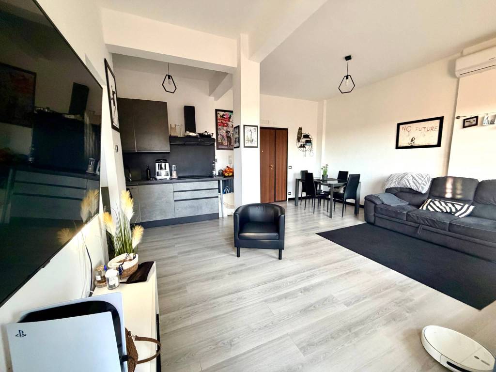 Appartamento a Ladispoli in Via Gabriele D'Annunzio - Foto 2