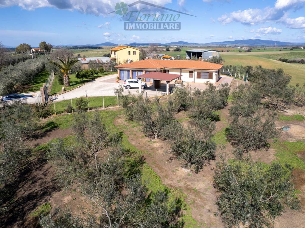 Villa a Montalto di castro in Strada della Sugarella - Foto 4
