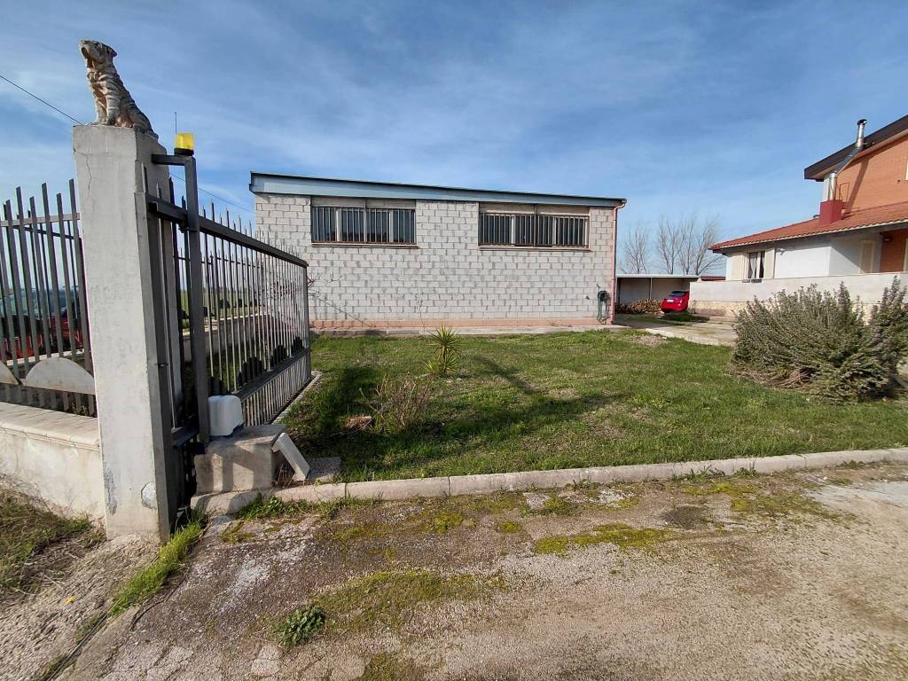 Villa a Foggia in Via Castelluccio dei Sauri - Foto 2