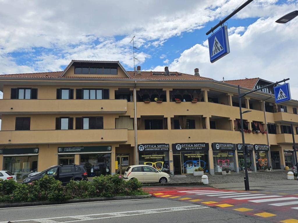 Attico / mansarda a Borgomanero in Viale John Fitzgerald Kennedy - Foto 2