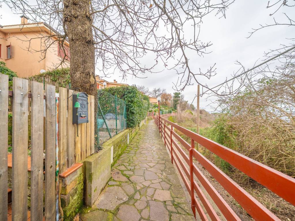 Villa a Monte porzio catone in Largo dei Furii - Foto 3