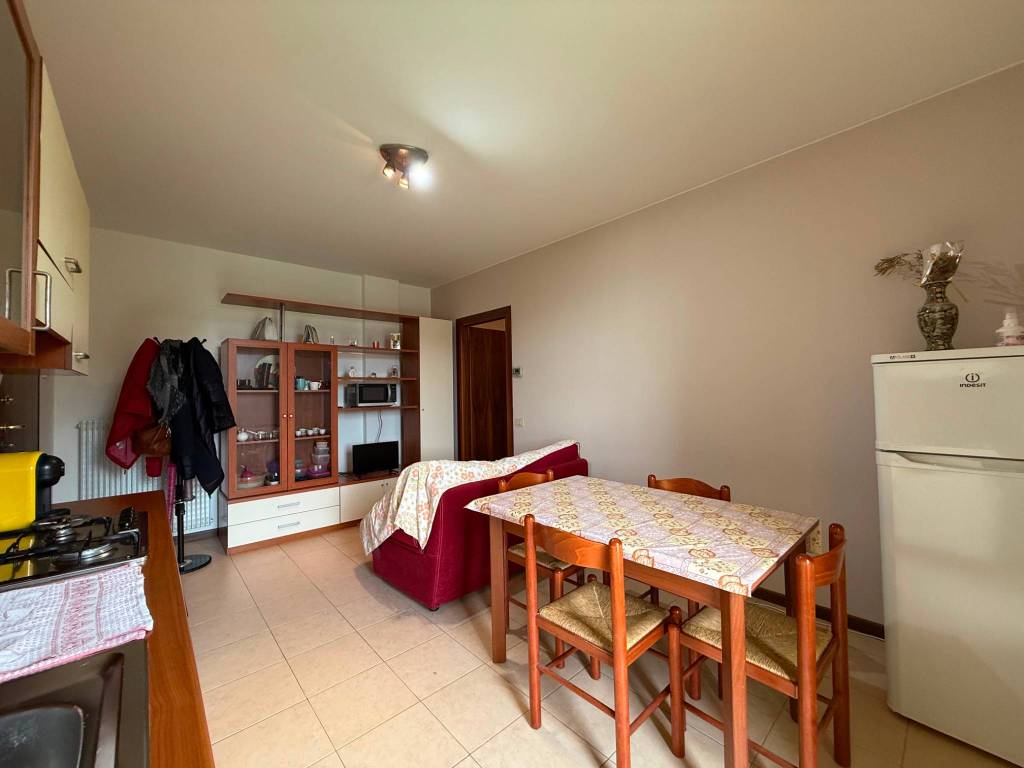 Appartamento a Montecchio maggiore in Via Alcide De Gasperi - Foto 2