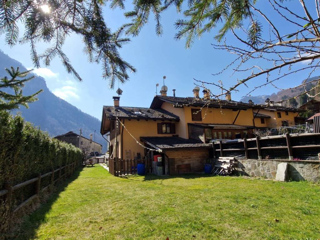 Villetta a schiera a Campertogno in Via Agostino Zanzola - Foto 3