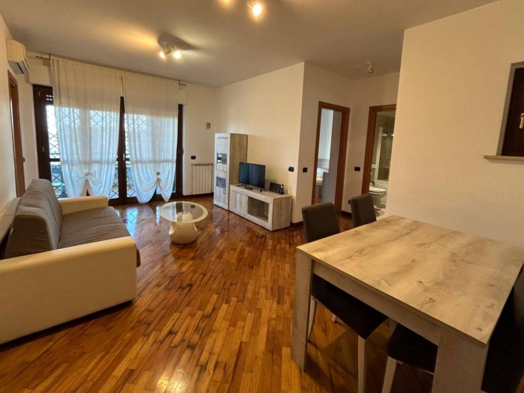 Appartamento a Fiumicino in Via del Perugino - Foto 2