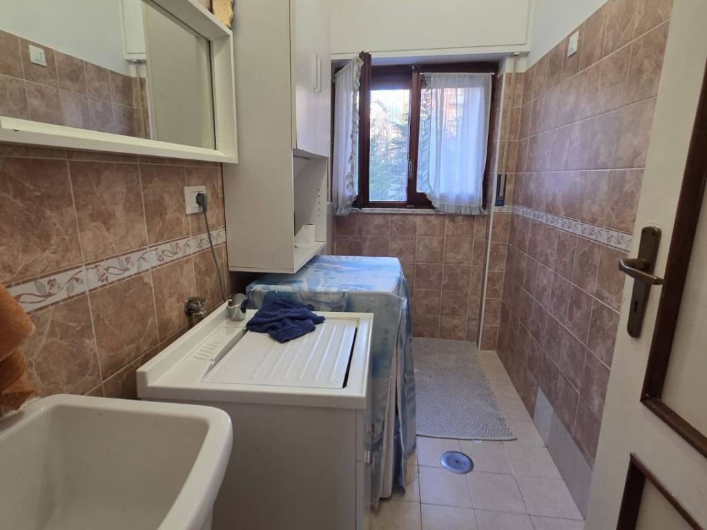 Appartamento a Catanzaro in Via Girolamo De Rada - Foto 4