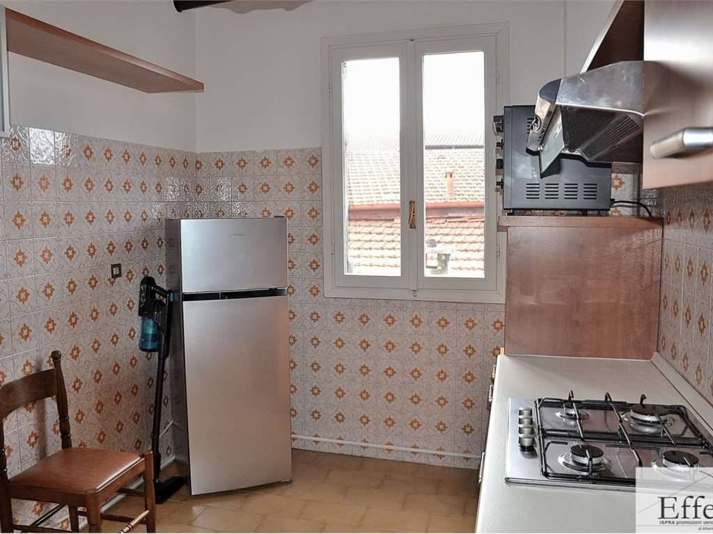 Appartamento a Gavirate in Via Magenta, 14 - Foto 4